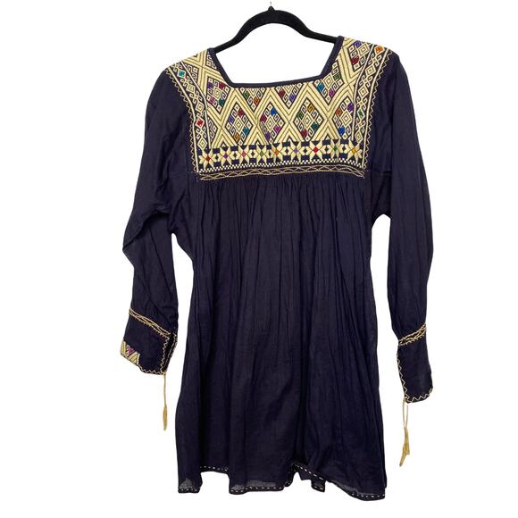 Santa Margarita San Andres Handmade Embroidered Spanish/ Boho Flowy Tunic Top - Picture 5 of 5